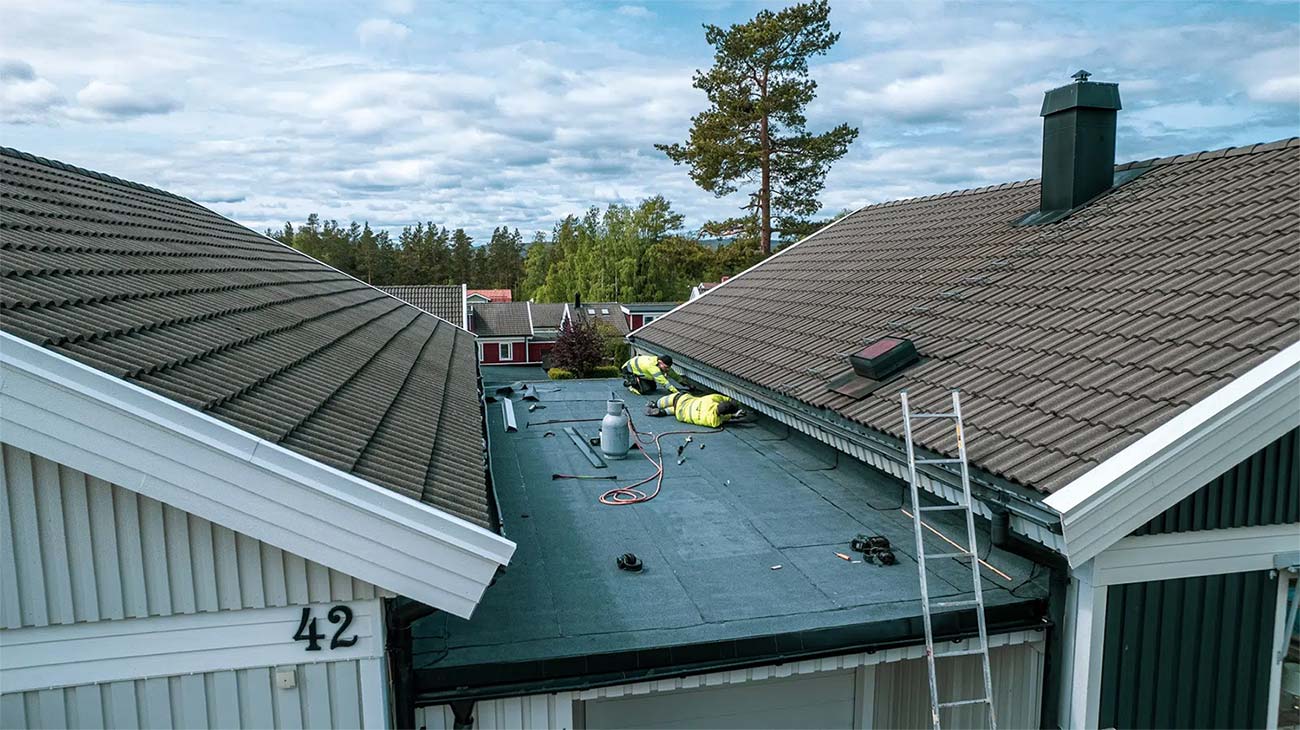 Takrenovering i Lycksele, Umeå och Örnsköldsvik Takrenovering i Lycksele, Umeå och Örnsköldsvik